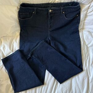 Chico’s SO SLIMMING GIRLFRIEND slim leg Jean